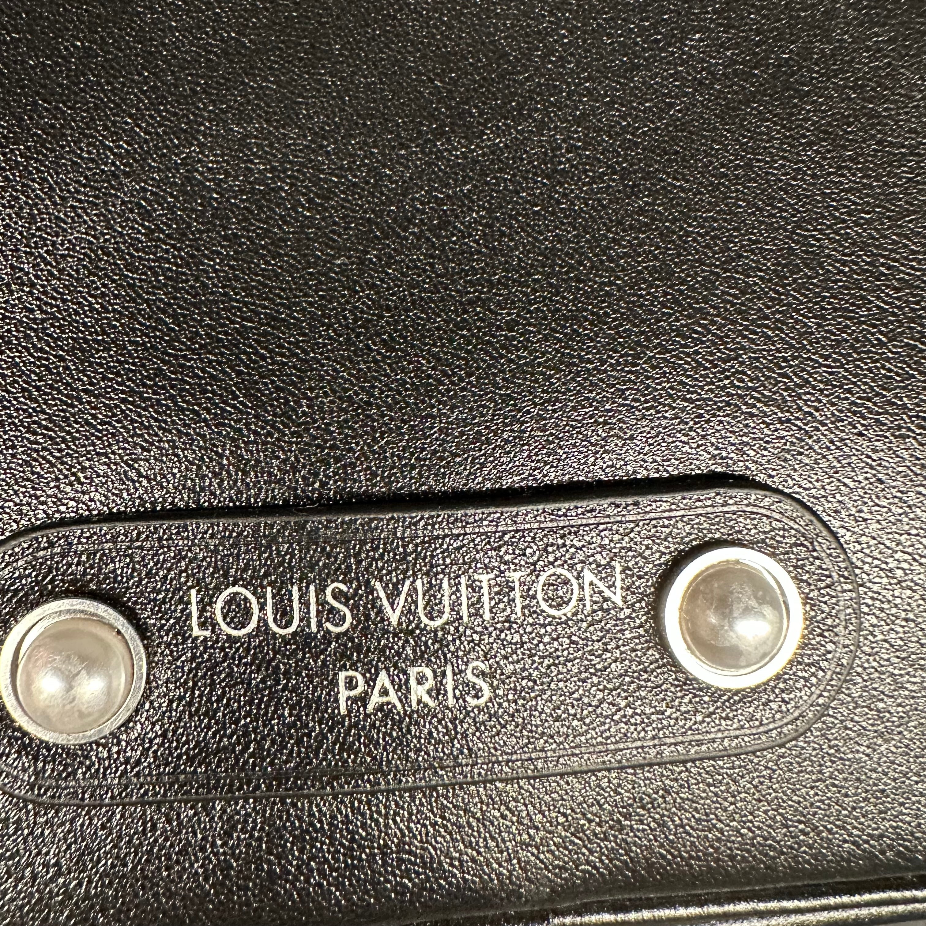 Louis Vuitton noe cargo autres cuirs