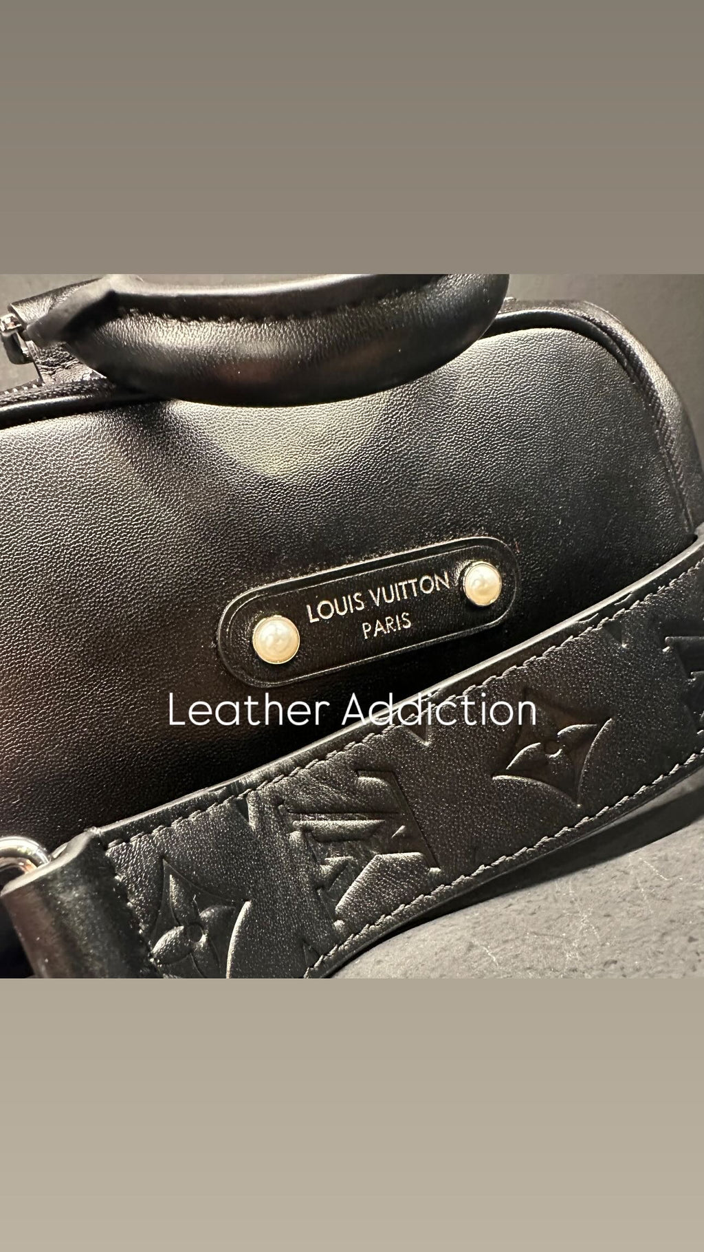 Louis Vuitton keepal cargo boundouliere 25cm