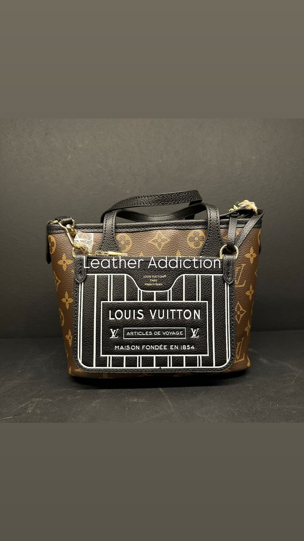 Louis Vuitton Neverfull Bandouliére Inside Out BB