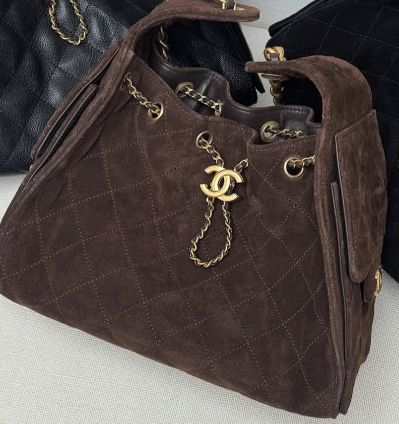 CHANEL 25 Medium size