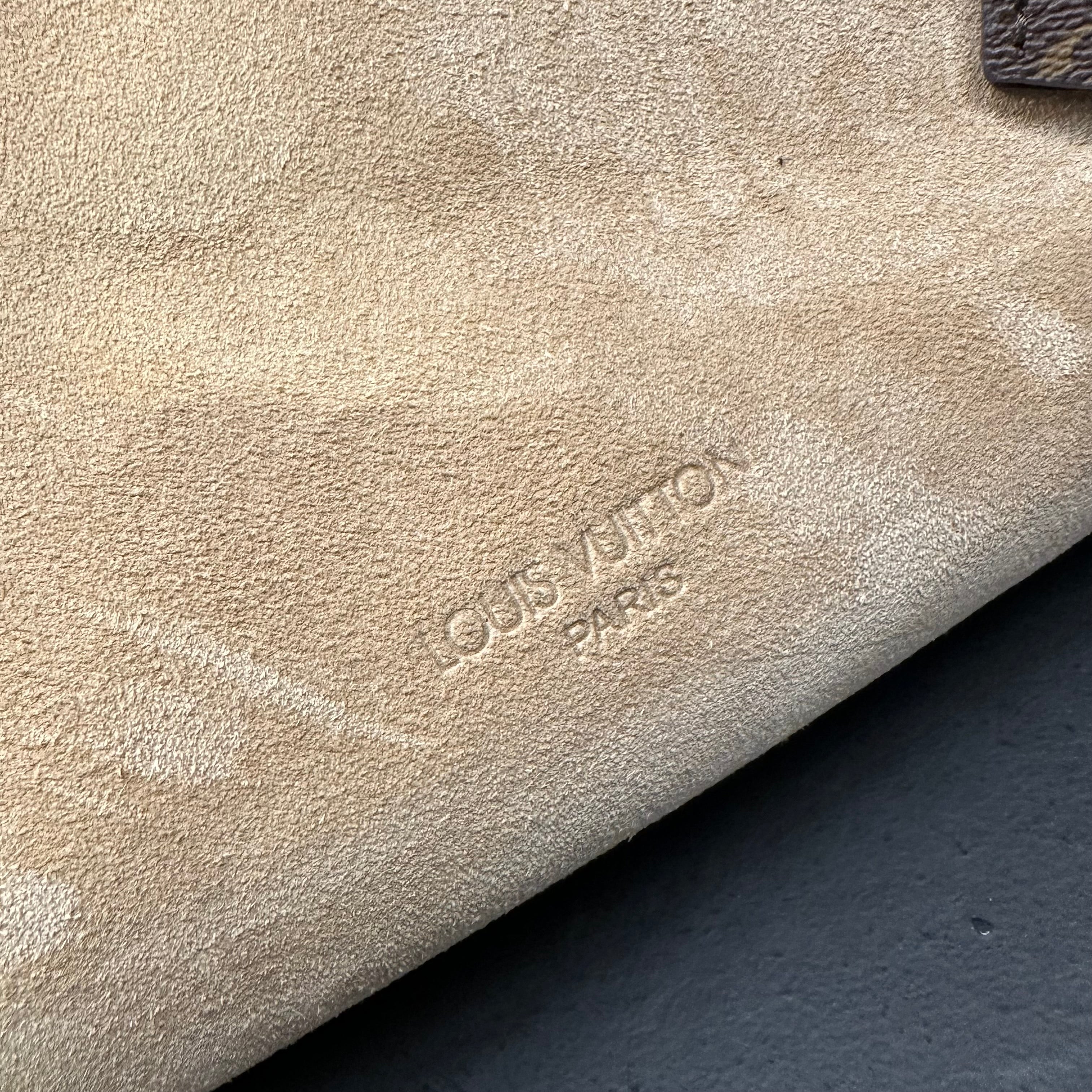 Louis Vuitton Express MM