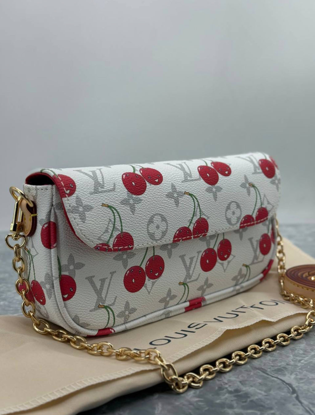 LV X TM Wallet Chain