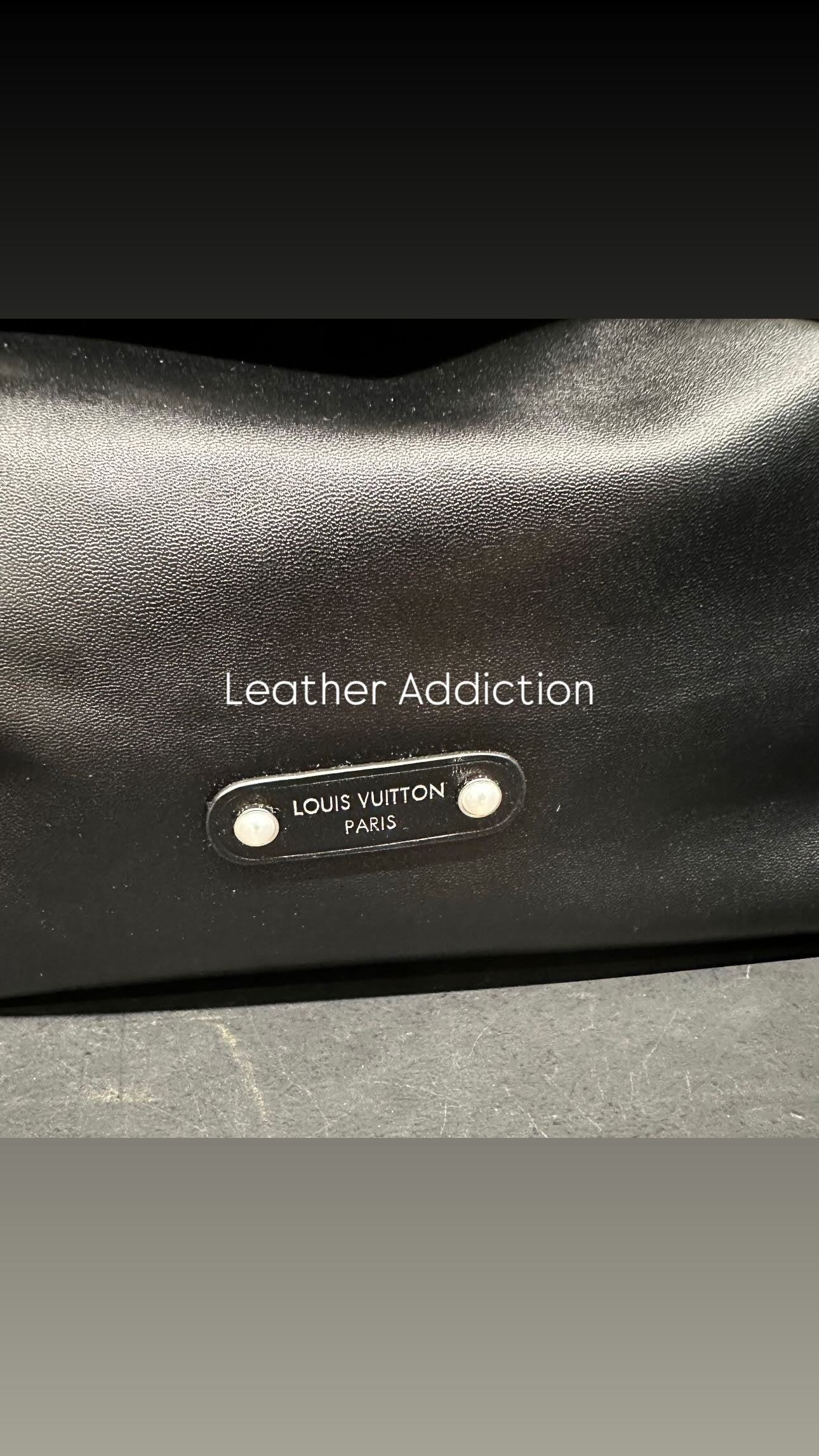 Louis Vuitton Vagabond hobo bag